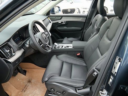 New 2026 Volvo XC90 B6 Ultra w/ Protection Package image 14