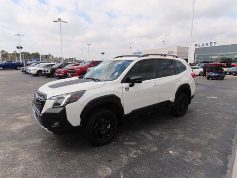 Used 2023 Subaru Forester Wilderness image 2