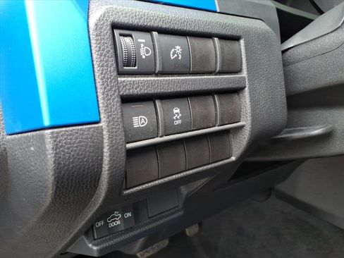 Used 2025 Toyota Tacoma TRD Off-Road AWD/4WD image 20