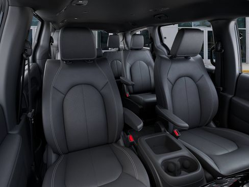 New 2026 Chrysler Pacifica Select FWD image 16