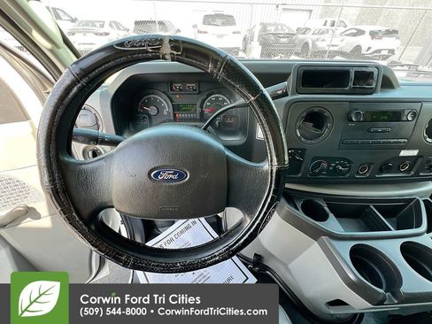 Used 2015 Ford E-350 and Econoline 350 Super Duty RWD image 18