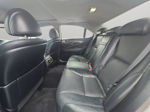 Used 2015 Lexus LS 460 AWD w/ Comfort Package image 12