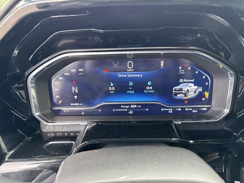 Used 2024 Chevrolet Silverado 1500 LT Trail Boss w/ Convenience Package II AWD/4WD image 15