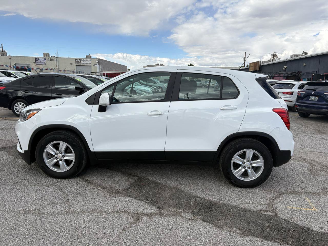 Used 2020 Chevrolet Trax LS FWD image 3