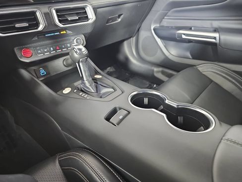 Used 2025 Ford Mustang Premium RWD image 21