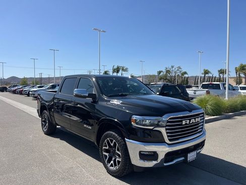 Used 2025 RAM 1500 Laramie AWD/4WD image 2