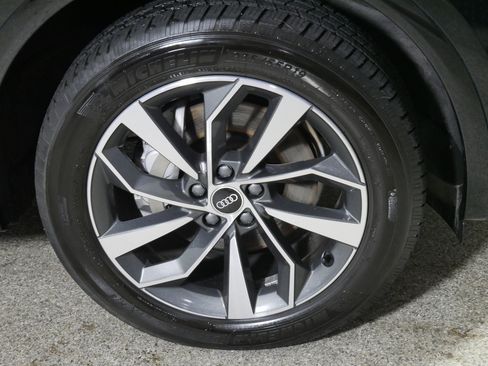 Used 2021 Audi Q5 2.0T Premium Plus w/ Premium Plus Package AWD/4WD image 15