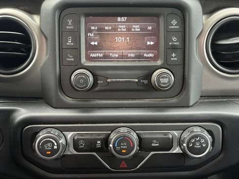 Used 2020 Jeep Gladiator Sport w/ Quick Order Package 24S AWD/4WD image 19