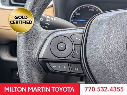 Used 2022 Toyota RAV4 XLE AWD/4WD image 22