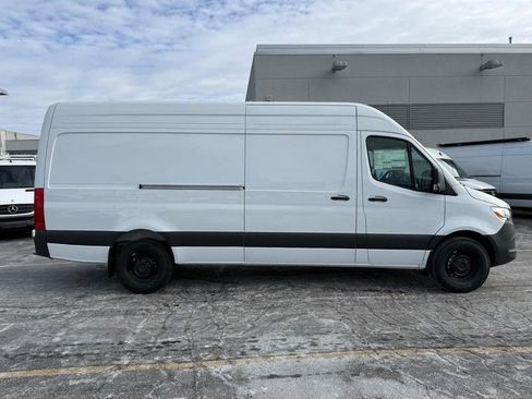 New 2026 Mercedes-Benz Sprinter 2500 image 2