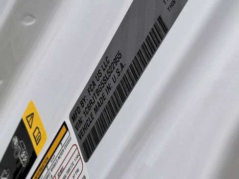 New 2025 Jeep Gladiator Rubicon w/ Convenience Group image 17