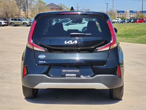 Certified 2025 Kia Soul LX image 6