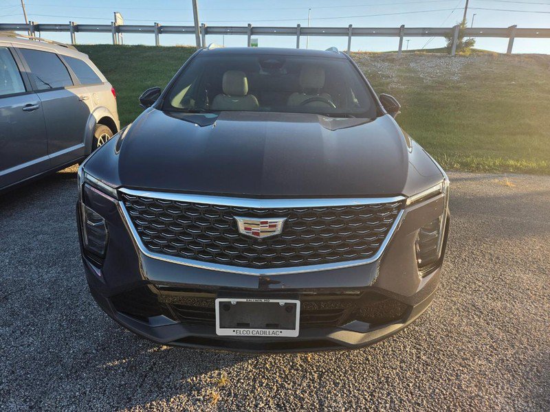 Used 2024 Cadillac XT4 Premium Luxury w/ Active Safety Package AWD/4WD image 2