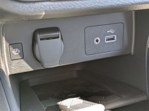 New 2025 Nissan Versa SV w/ Trunk Package image 20