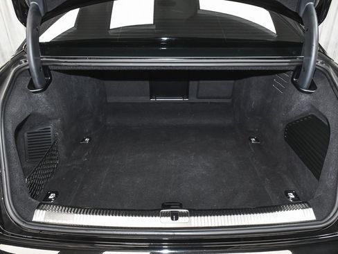 Used 2023 Audi S8 image 76