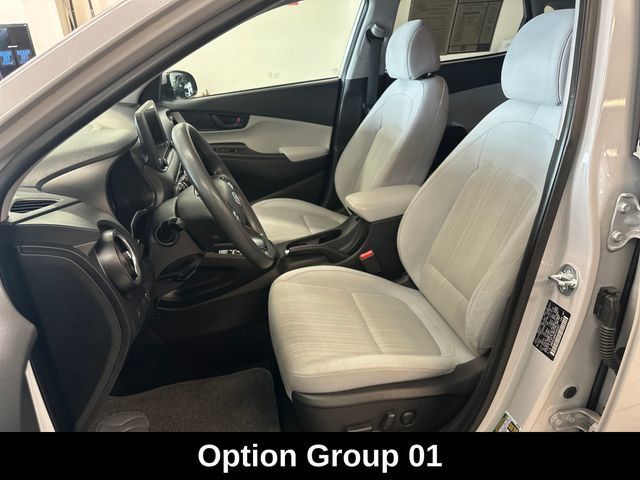Used 2023 Hyundai Kona SEL AWD/4WD image 4