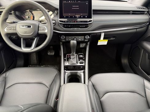 New 2026 Jeep Compass Limited image 10