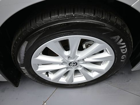 Used 2025 Toyota Corolla XLE image 13