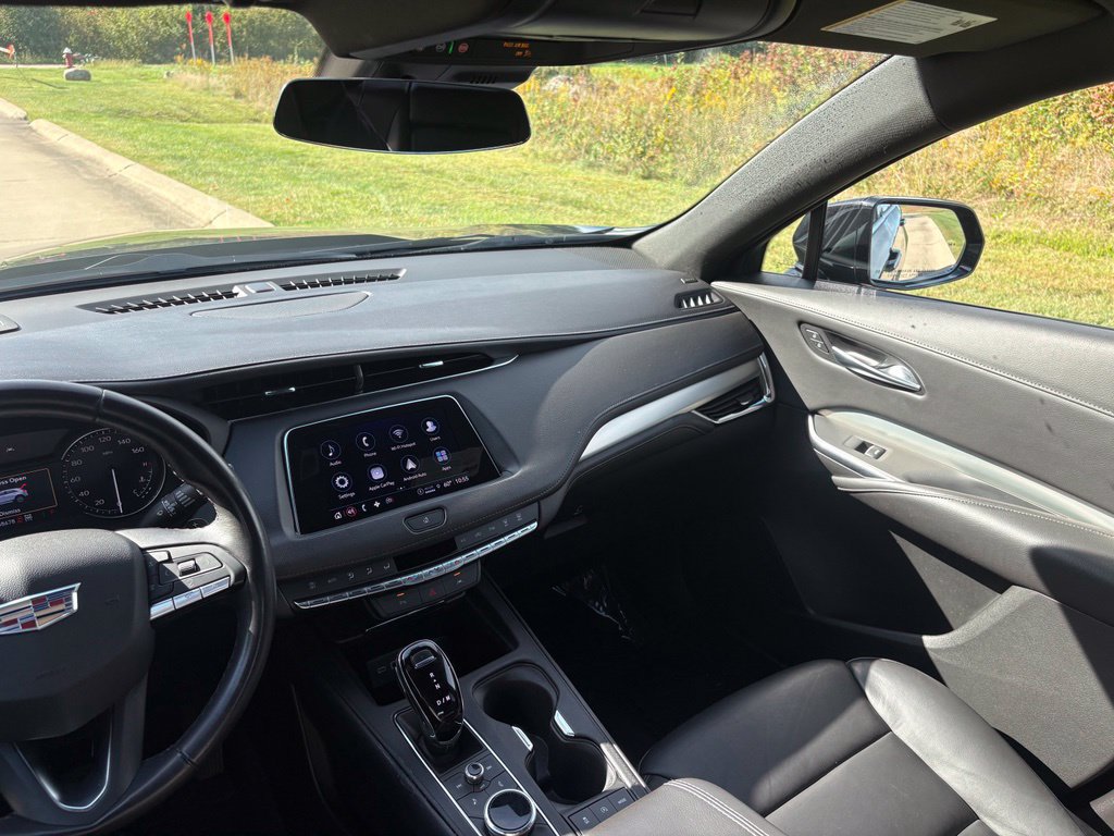 Used 2023 Cadillac XT4 Premium Luxury AWD/4WD image 45