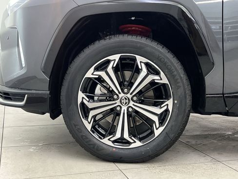 New 2025 Toyota RAV4 XSE image 5