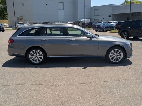 Used 2019 Mercedes-Benz E 450 4MATIC Wagon image 2