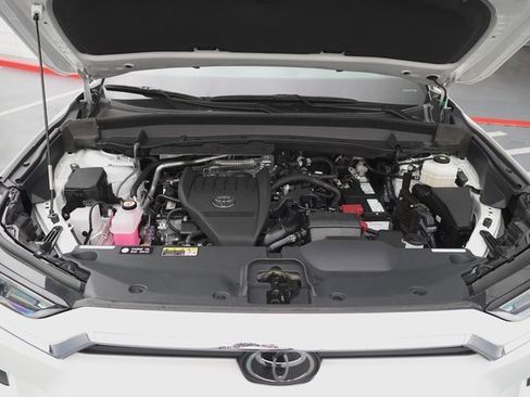 Used 2024 Toyota Grand Highlander XLE image 10