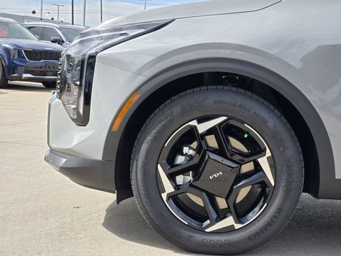 New 2026 Kia Sportage EX FWD image 5
