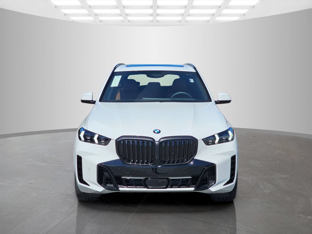 Used 2026 BMW X5 sDrive40i w/ M Sport Package RWD image 2