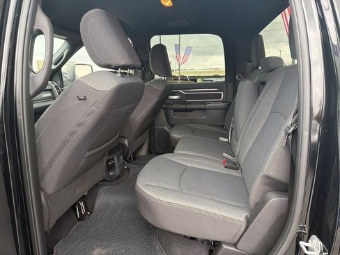 Used 2024 RAM 2500 Big Horn w/ Sport Appearance Package image 19