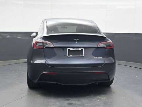 Used 2022 Tesla Model Y Performance image 5