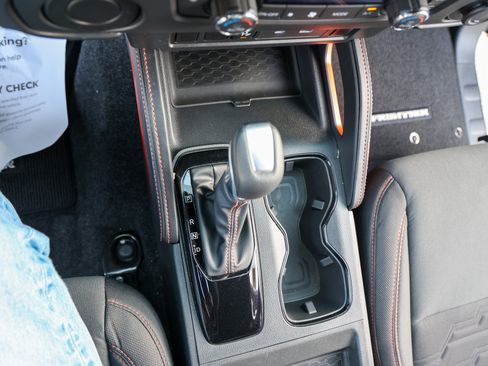 Used 2025 Nissan Frontier Pro-X image 26