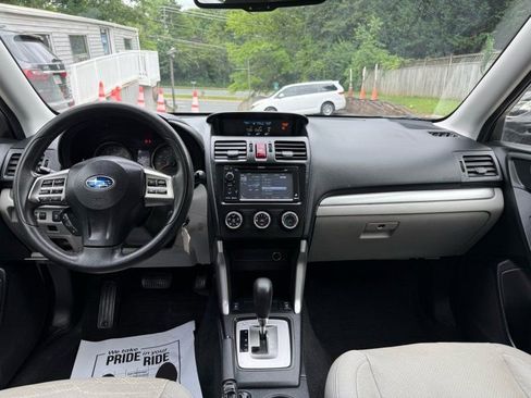 Used 2015 Subaru Forester 2.5i Premium AWD/4WD image 14
