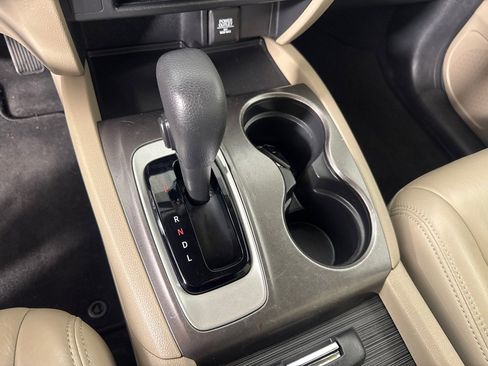 Used 2017 Honda Pilot LX image 19