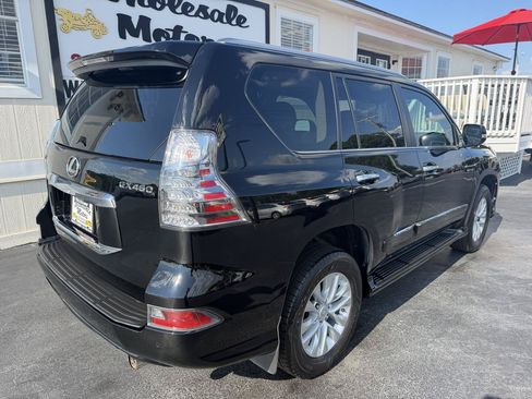 Used 2019 Lexus GX 460 Premium AWD/4WD image 7