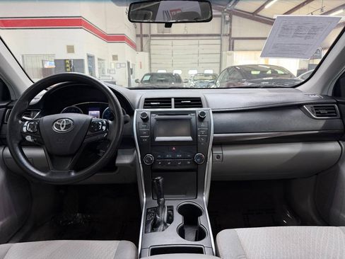 Used 2016 Toyota Camry LE FWD image 20