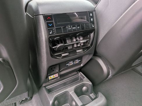 New 2025 Jeep Grand Cherokee L Overland w/ Advanced Protech Group III image 28