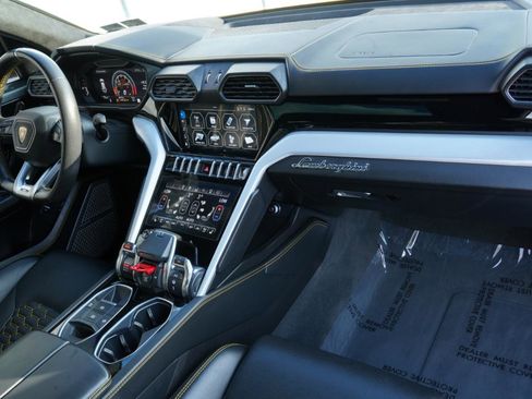 Used 2020 Lamborghini Urus AWD/4WD image 73