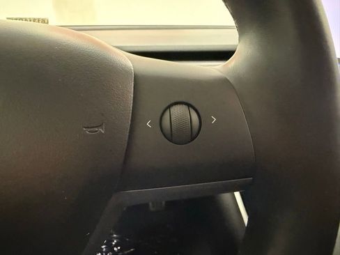 Used 2018 Tesla Model 3 Long Range image 17