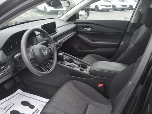 Certified 2023 Honda Accord EX image 14
