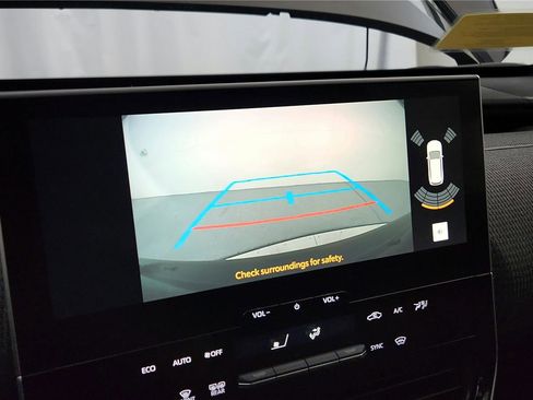 Used 2023 Toyota bZ4X XLE image 22