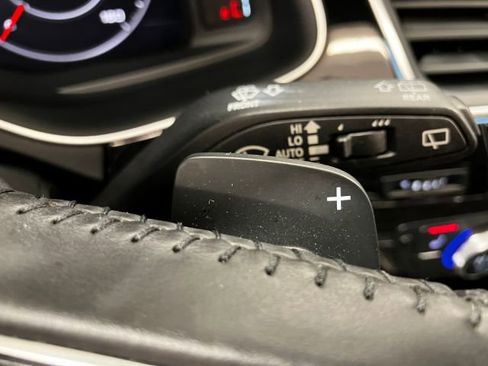 Used 2017 Audi Q7 3.0T Premium Plus w/ Premium Plus Package image 17