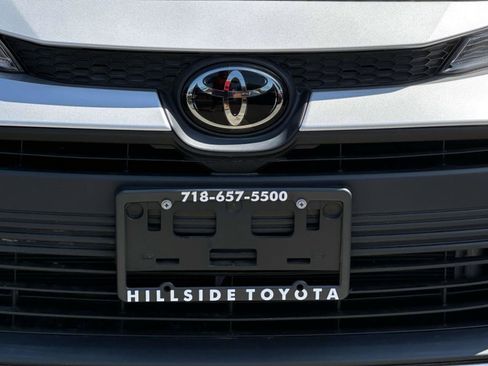 Used 2024 Toyota Corolla LE FWD image 9