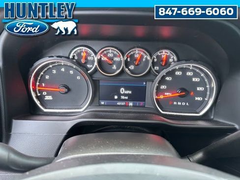 Used 2022 Chevrolet Silverado 1500 LT Trail Boss w/ Convenience Package II image 38