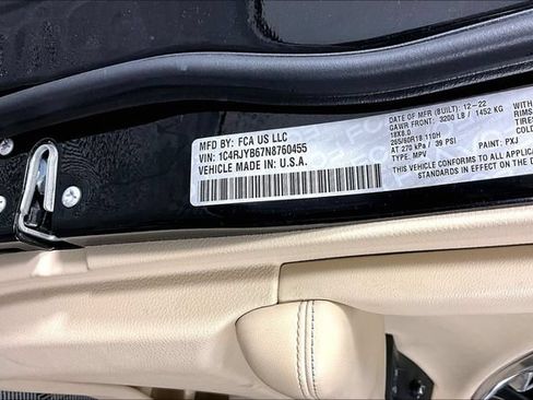 Used 2022 Jeep Grand Cherokee Limited 4xe w/ Luxury Tech Group II AWD/4WD image 18
