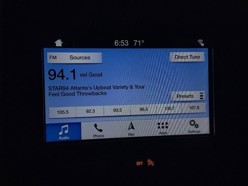 Used 2018 Ford F150 XLT w/ Equipment Group 302A Luxury AWD/4WD image 25