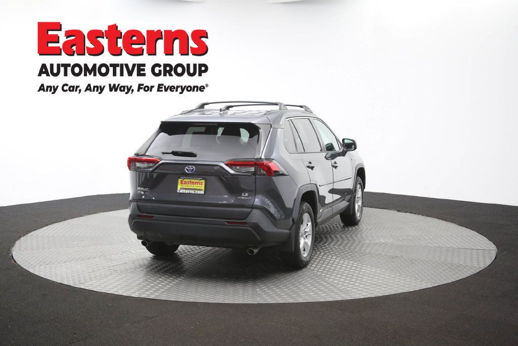 Used 2021 Toyota RAV4 LE w/ Carpet Mat Package (TMS) AWD/4WD image 42