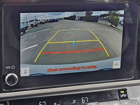 Used 2025 Toyota Camry SE FWD image 12