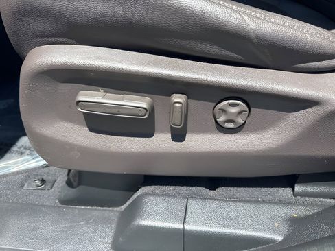 Used 2018 Honda Odyssey EX-L image 11