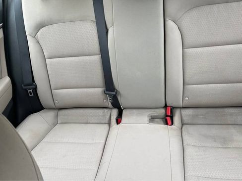Used 2017 Hyundai Elantra SE FWD image 11
