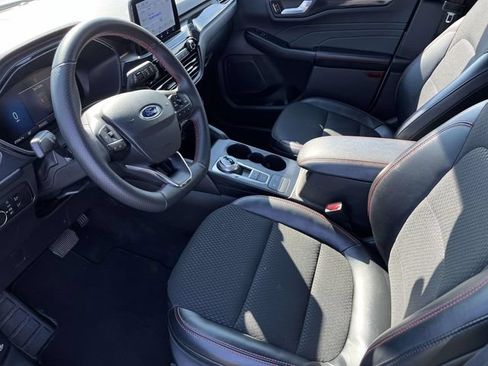 Used 2025 Ford Escape ST-Line FWD image 25